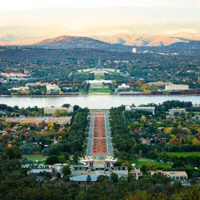 Holiday Canberra Hotel Cheap Flights with LXC